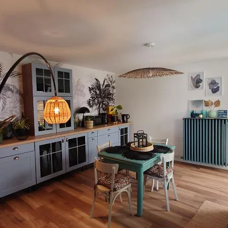 Chez Sherlock Et Oscar