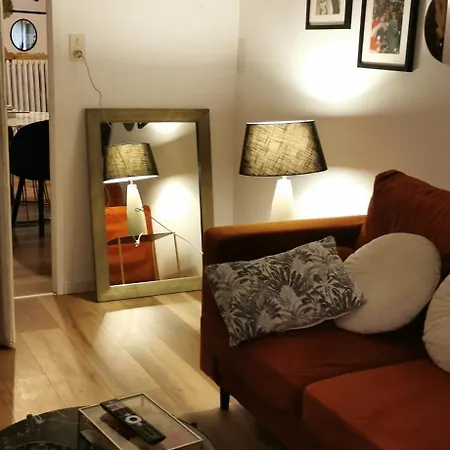 Chez Sherlock Et Oscar Bruyeres