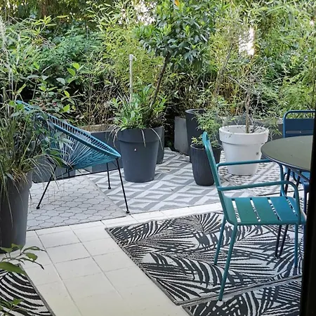 Chez Sherlock Et Oscar Bruyeres