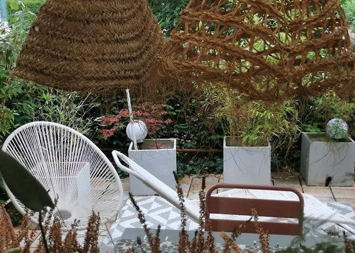 Chez Sherlock Et Oscar Bruyeres