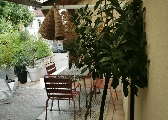 Apartament Chez Sherlock Et Oscar Bruyeres