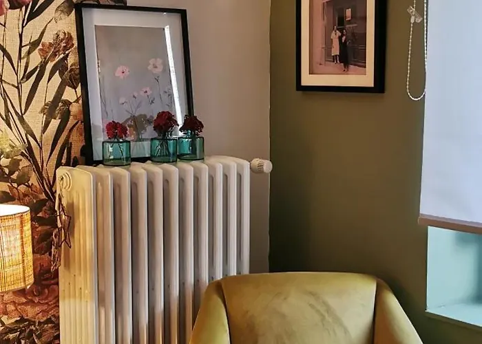 Chez Sherlock Et Oscar